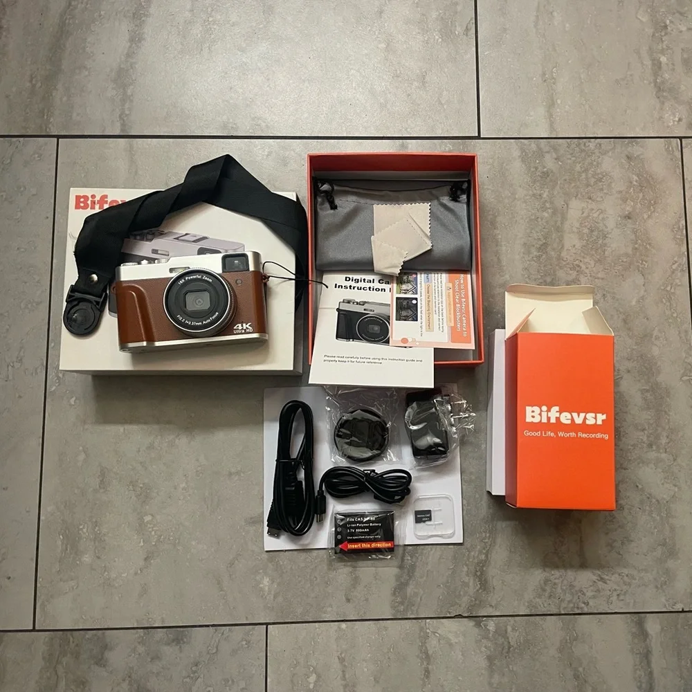 4K Ultra HD Digital Camera - Black and Silver